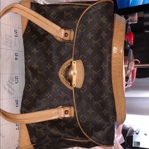 Louis Vuitton Very good condition Beverly GM